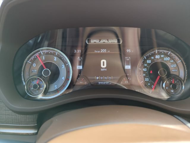 Used 2022 RAM 3500 Limited w/ Max Tow Package AWD/4WD image 43
