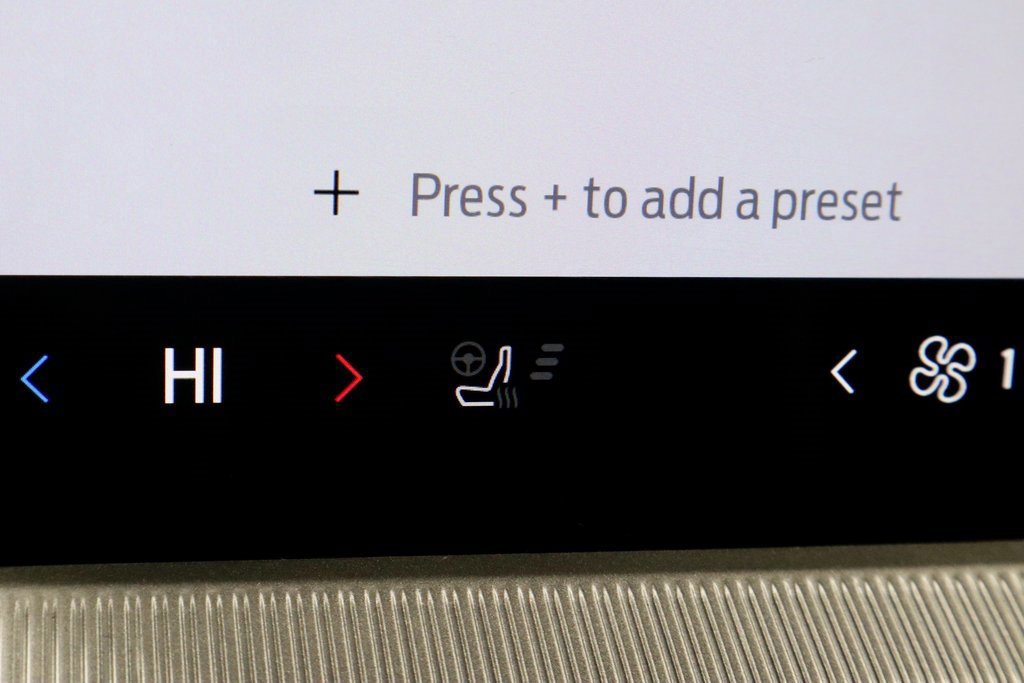 Certified 2025 Ford Explorer ST-Line w/ ST-Line Street Pack image 11