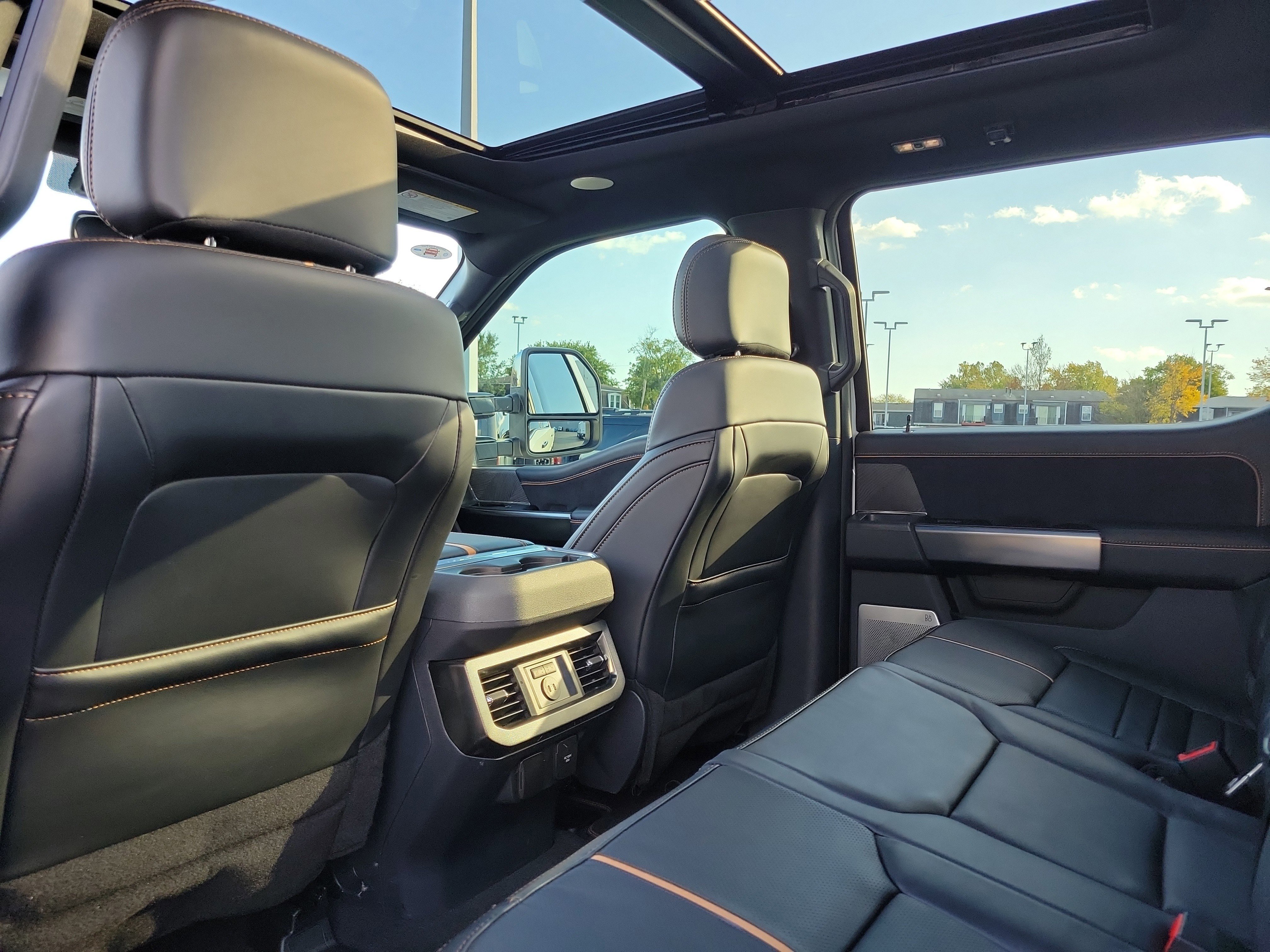 Certified 2024 Ford F350 Platinum image 15