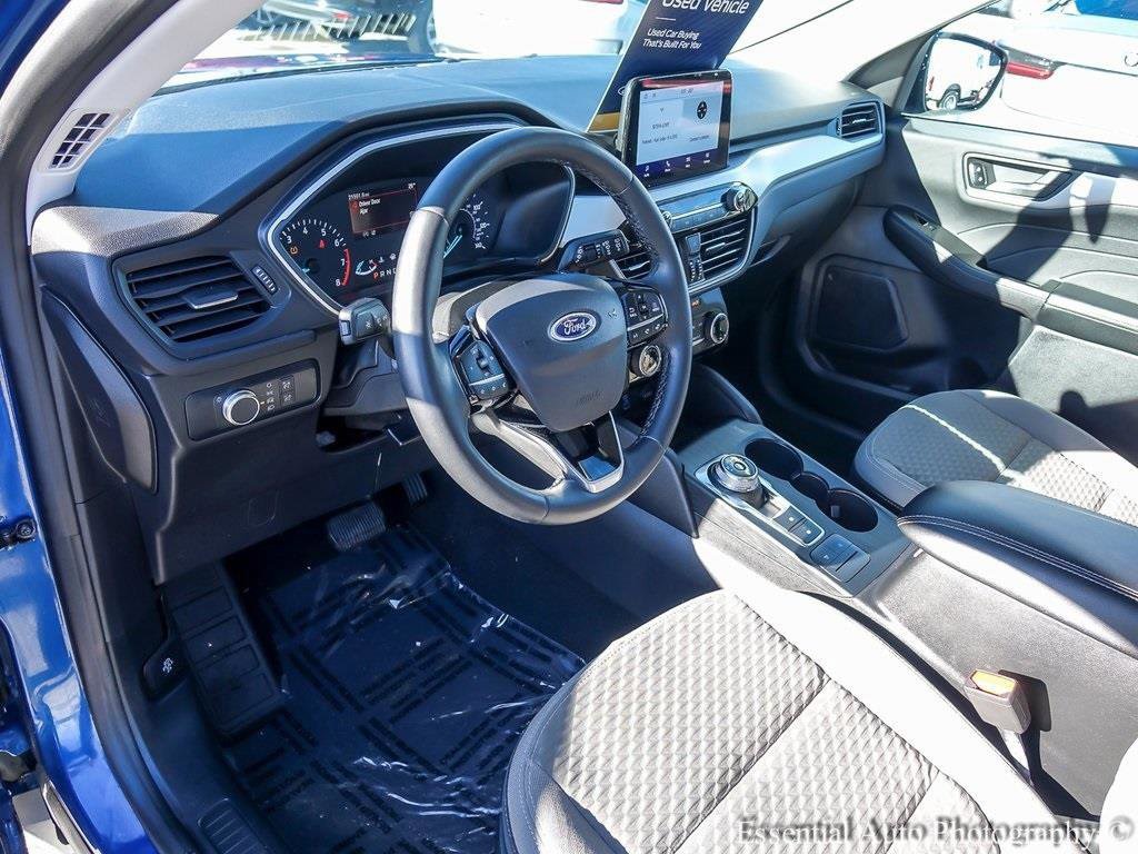 Certified 2022 Ford Escape SE w/ Cold Weather Package image 10
