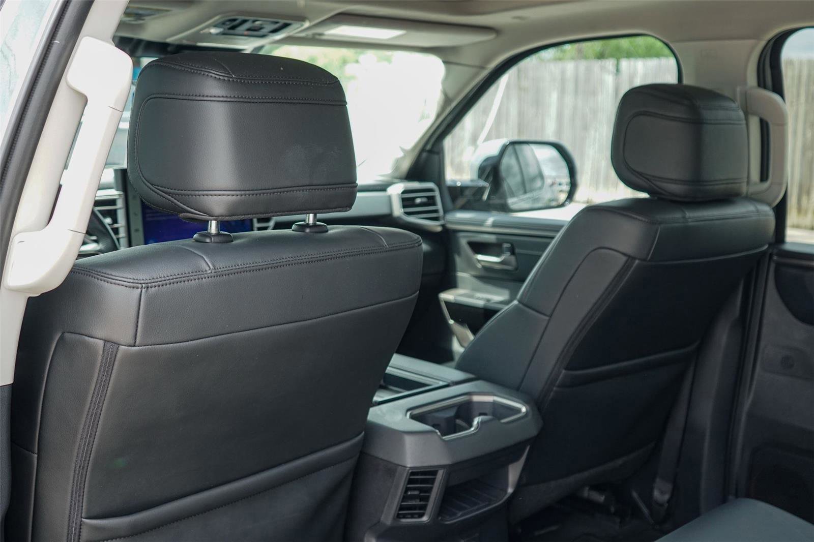 Used 2024 Toyota Tundra Limited image 23