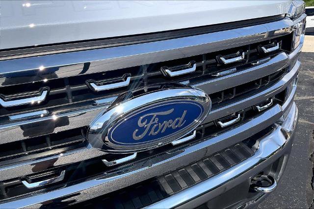 Certified 2024 Ford F250 Lariat w/ Lariat Ultimate Package AWD/4WD image 30
