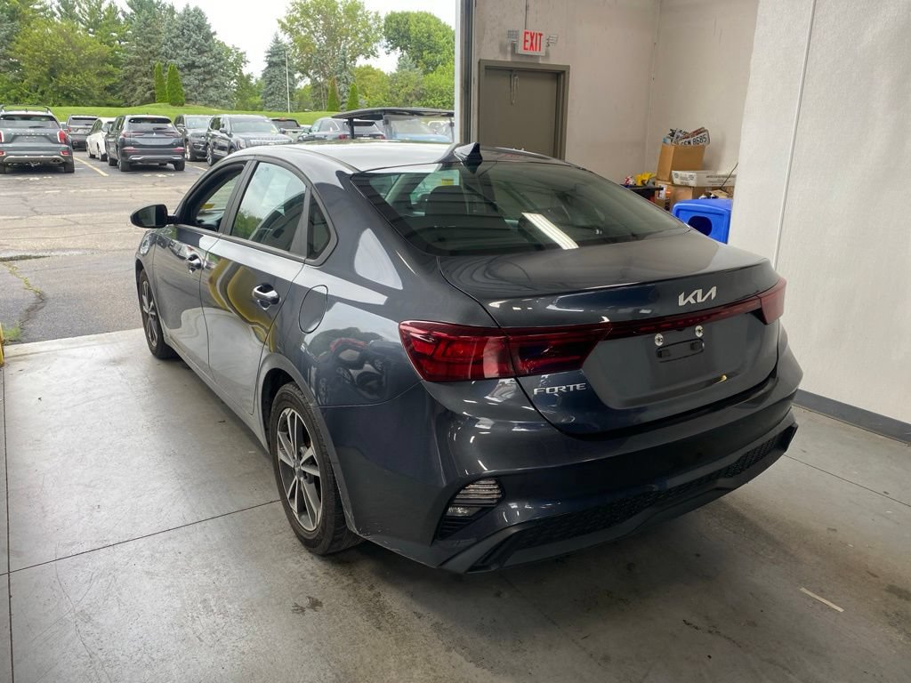 Used 2024 Kia Forte LXS FWD image 3