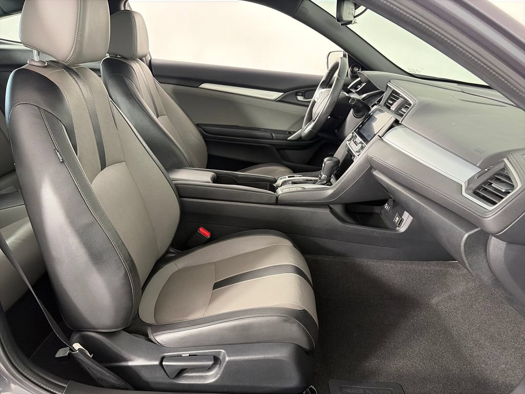 Used 2017 Honda Civic Touring image 25