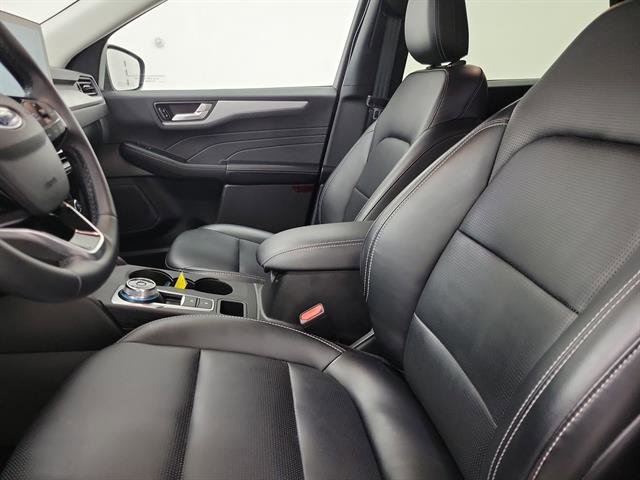 Certified 2025 Ford Escape Platinum AWD/4WD image 19