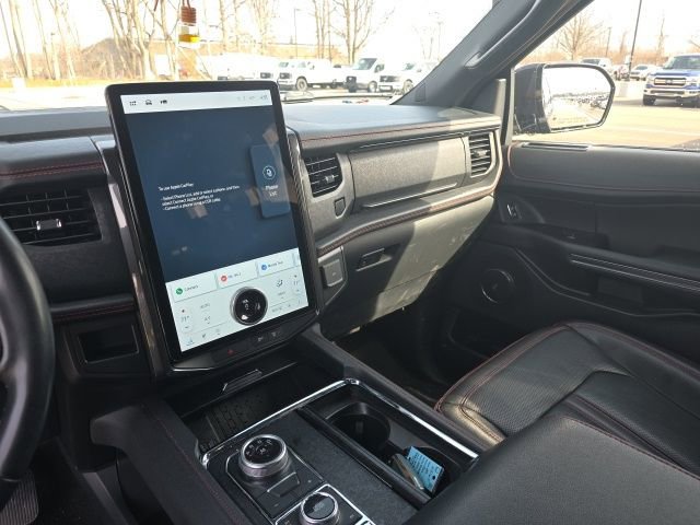 Certified 2022 Ford Expedition Max Limited AWD/4WD image 17