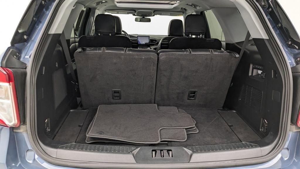 Certified 2021 Ford Explorer Limited image 9