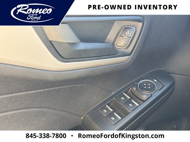 Certified 2022 Ford Escape SE w/ SE Sport Appearance Package AWD/4WD image 23