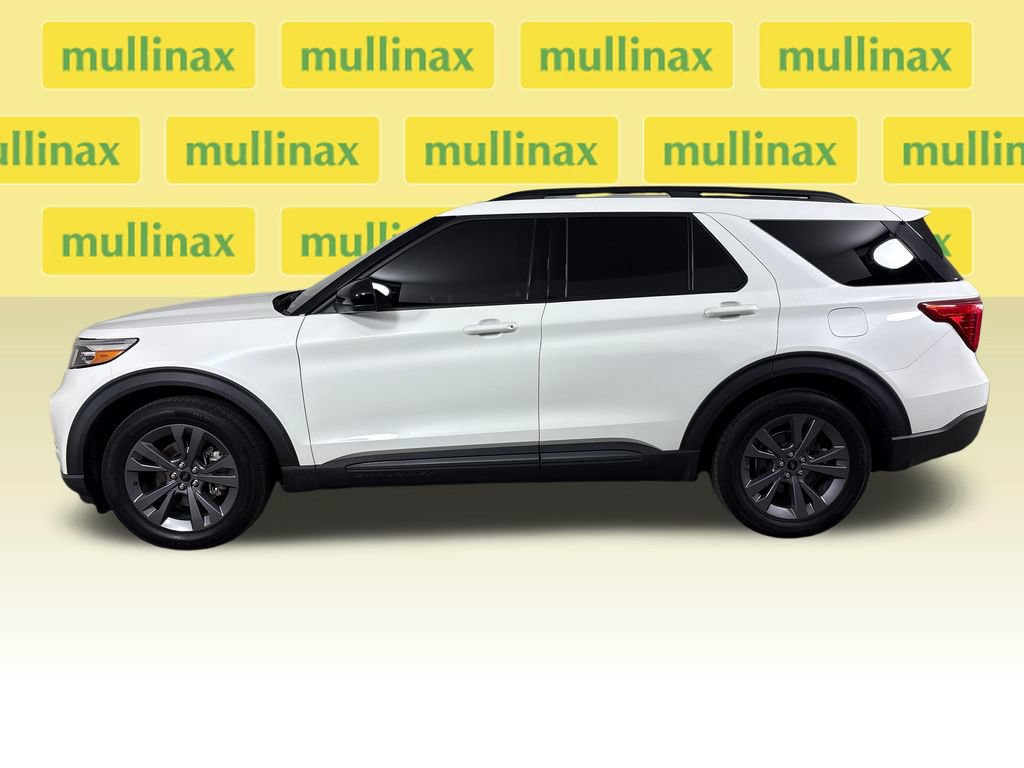 Certified 2022 Ford Explorer XLT w/ Equipment Group 202A RWD image 12