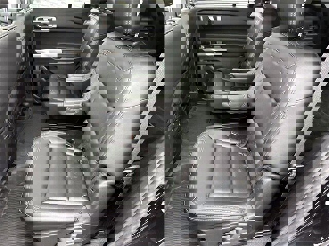 Certified 2023 Ford Explorer XLT w/ Equipment Group 202A image 7