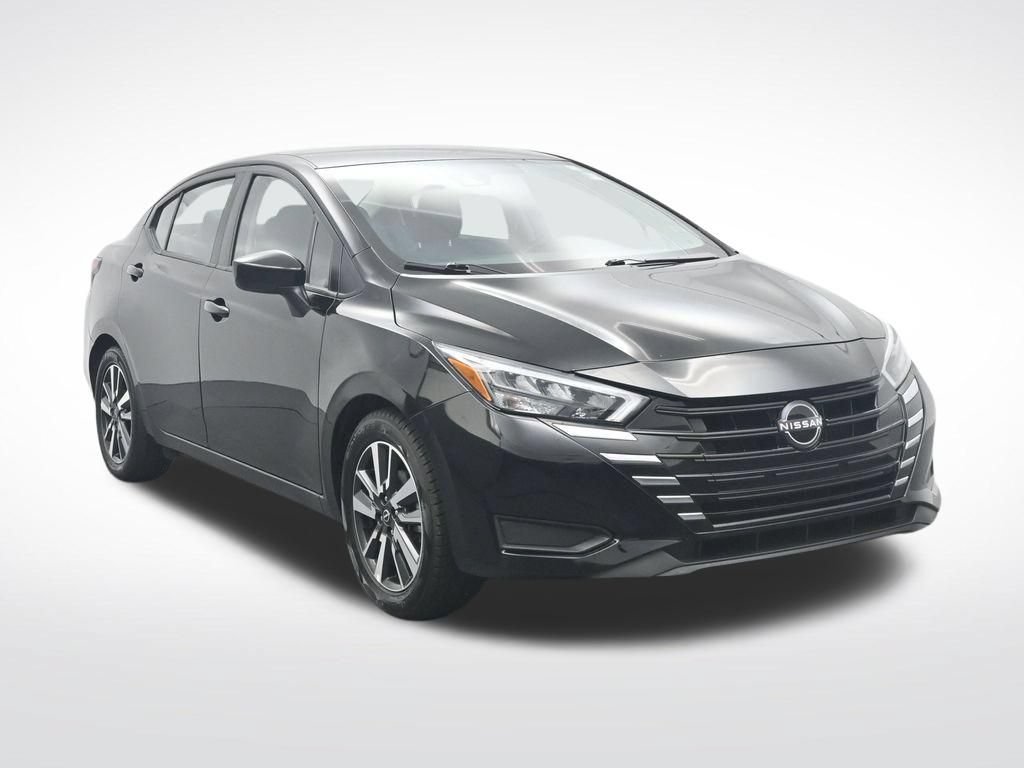 Used 2025 Nissan Versa SV FWD image 3