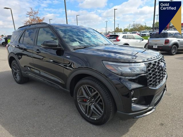 Certified 2025 Ford Explorer ST-Line w/ ST-Line Street Pack image 1