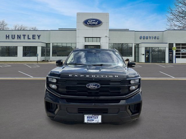 Certified 2025 Ford Expedition Active AWD/4WD image 2