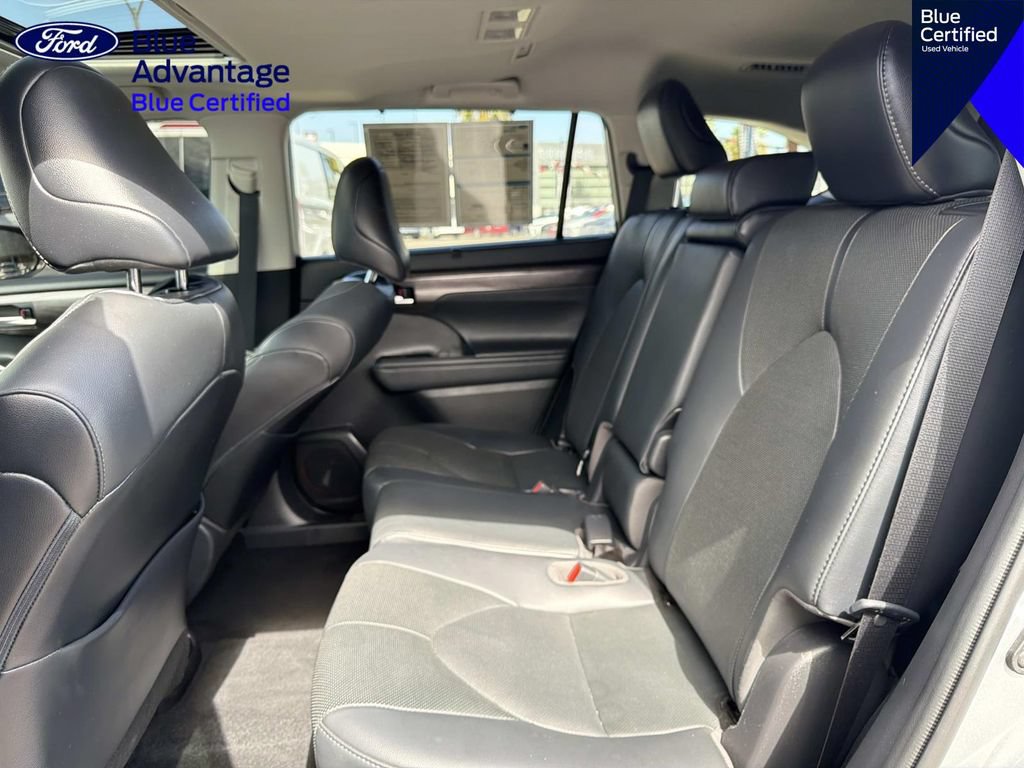 Used 2021 Toyota Highlander Limited FWD image 14