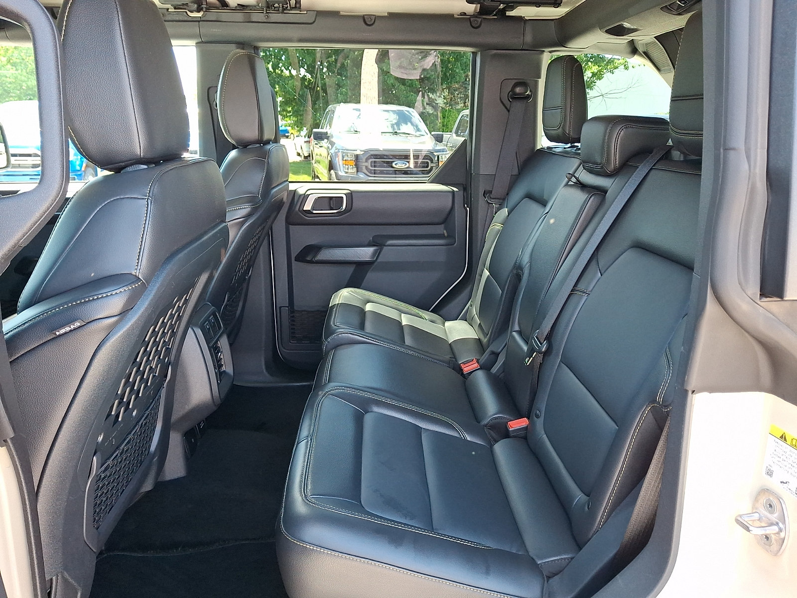 Certified 2025 Ford Bronco Badlands AWD/4WD image 13