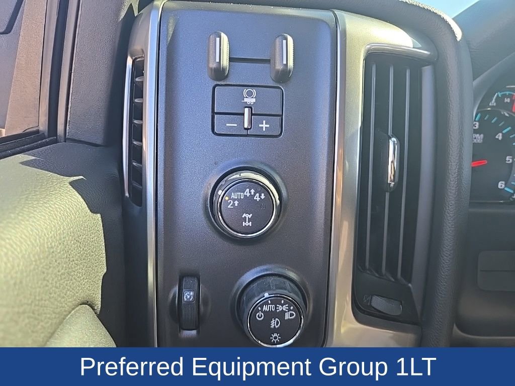 Used 2018 Chevrolet Silverado 1500 LT w/ All Star Edition image 17