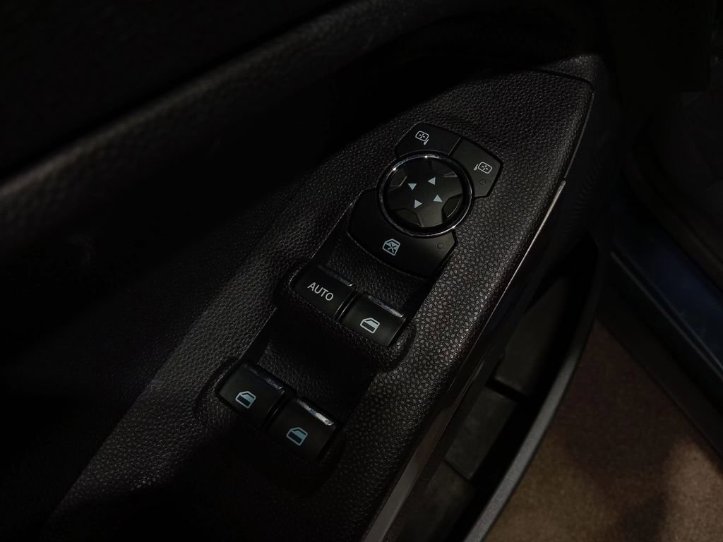 Certified 2021 Ford EcoSport SE w/ SE Convenience Package image 22