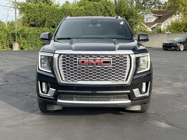 Used 2022 GMC Yukon XL Denali AWD/4WD image 8