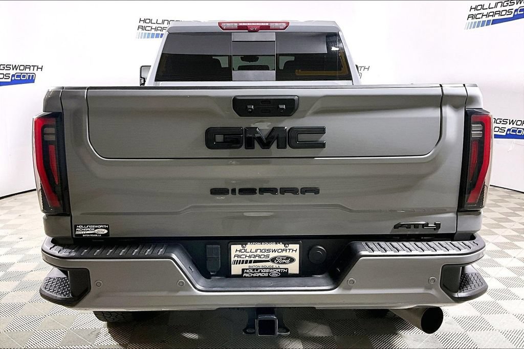 Used 2024 GMC Sierra 2500 AT4 w/ AT4 Premium Plus Package AWD/4WD image 4