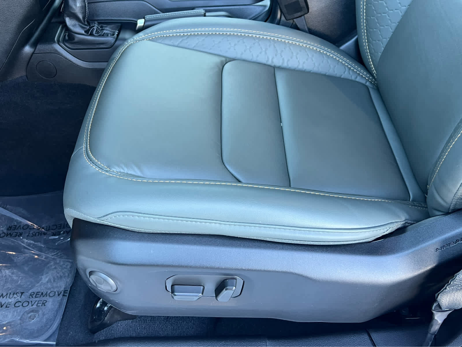 Used 2024 Jeep Wrangler High Altitude image 29