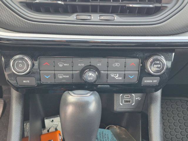 Used 2025 Jeep Compass Trailhawk AWD/4WD image 22