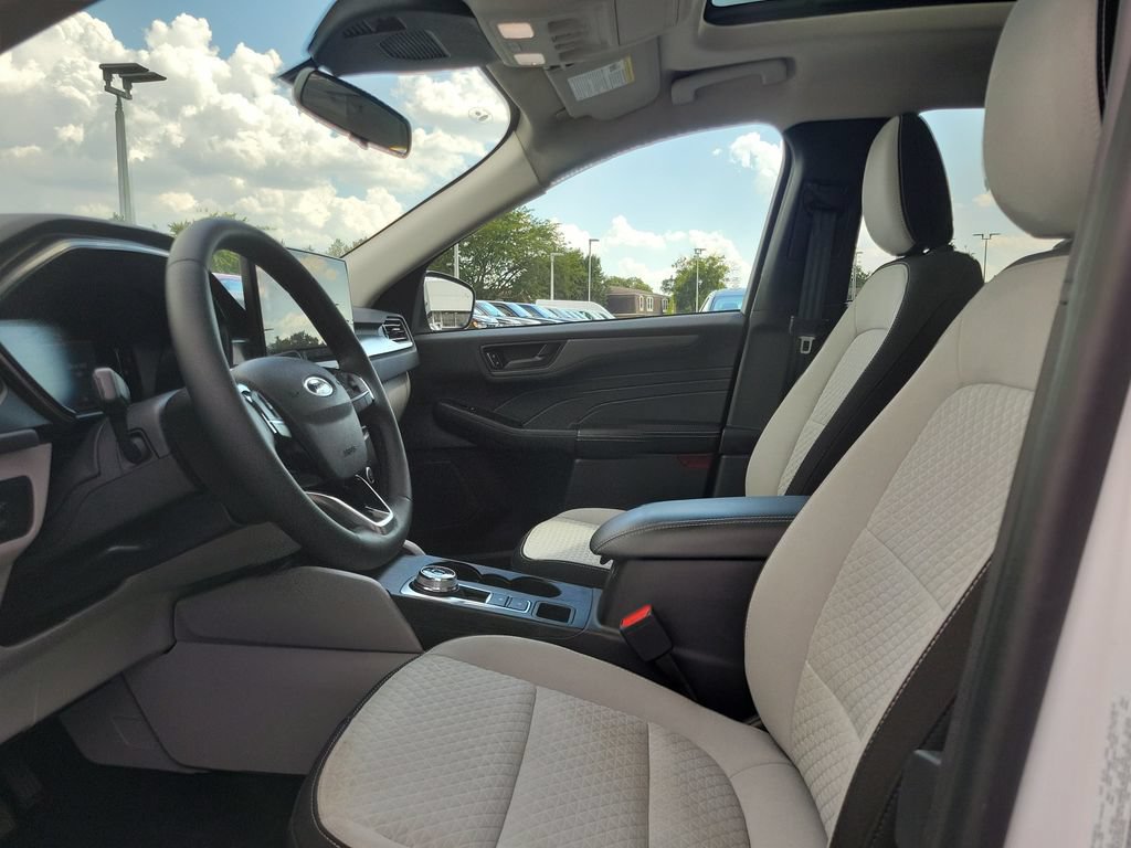 Certified 2023 Ford Escape Active w/ Tech Pack #1 AWD/4WD image 17