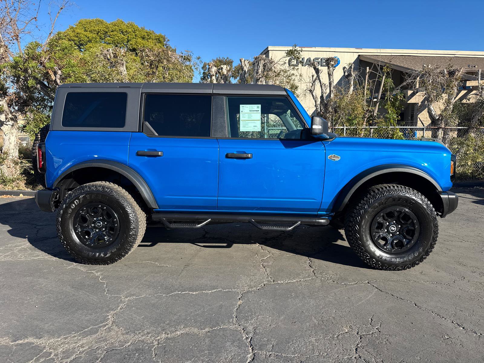 Certified 2023 Ford Bronco Wildtrak image 7