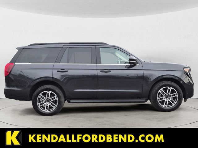 Certified 2025 Ford Expedition Active image 6