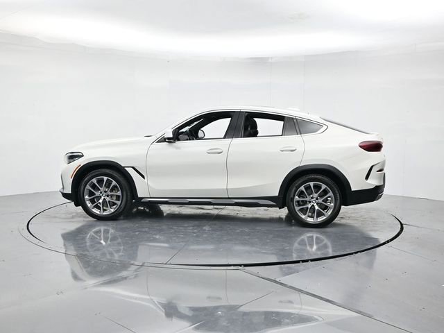 Used 2023 BMW X6 xDrive40i w/ Premium Package image 7