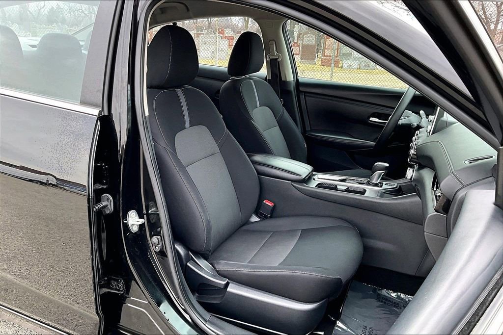 Used 2024 Nissan Sentra SV image 7