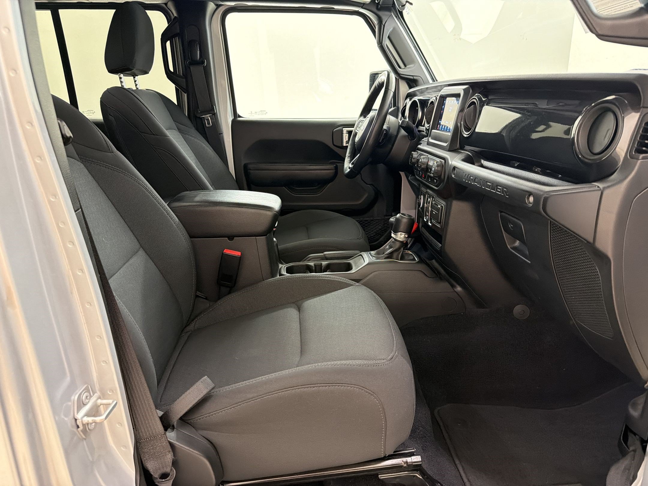 Used 2023 Jeep Wrangler Unlimited Sport AWD/4WD image 23