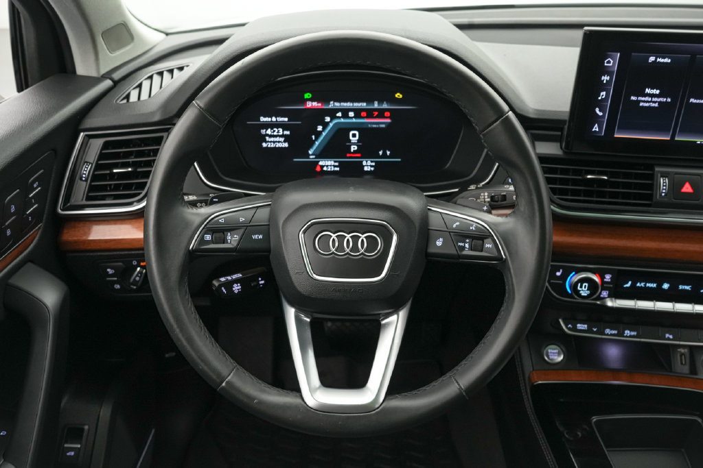 Used 2023 Audi Q5 2.0T Premium Plus w/ Premium Plus Package AWD/4WD image 14