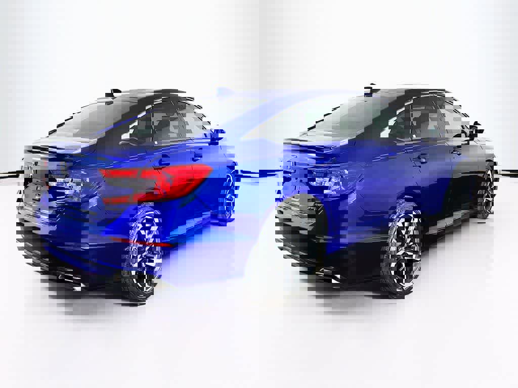 Used 2019 Honda Accord Sport image 5