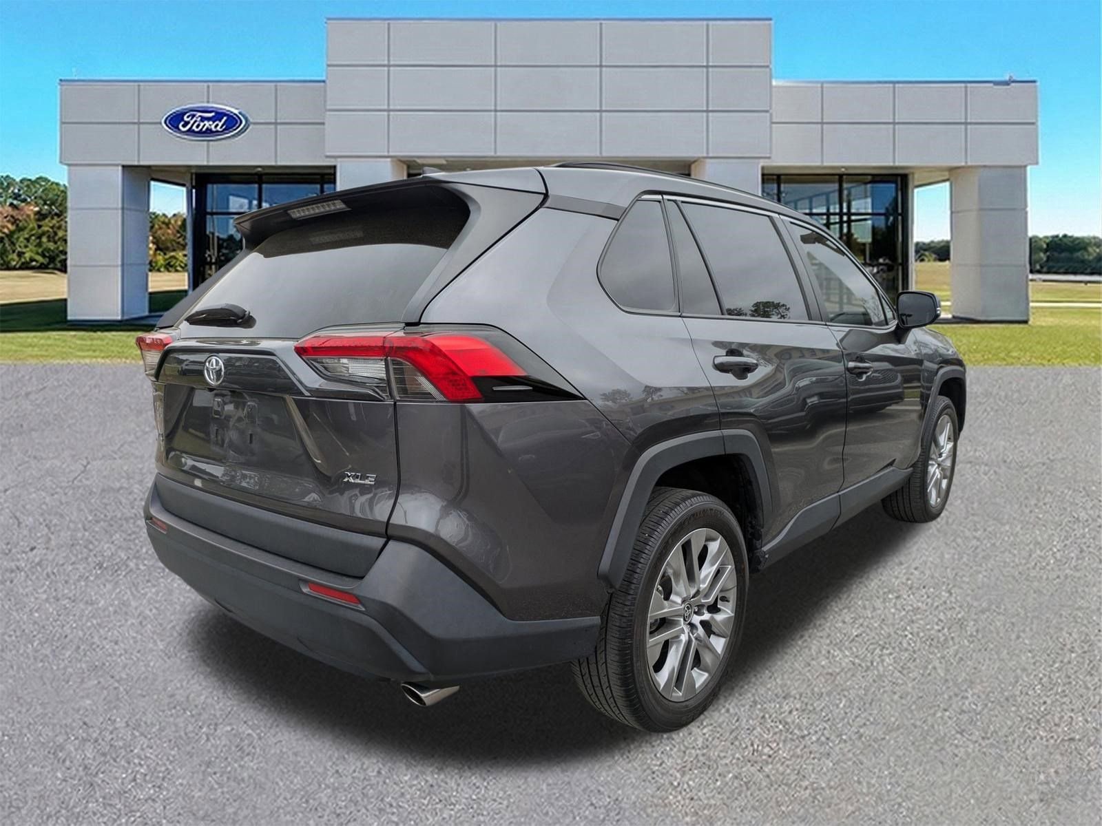 Used 2024 Toyota RAV4 XLE Premium w/ Weather Package FWD image 2