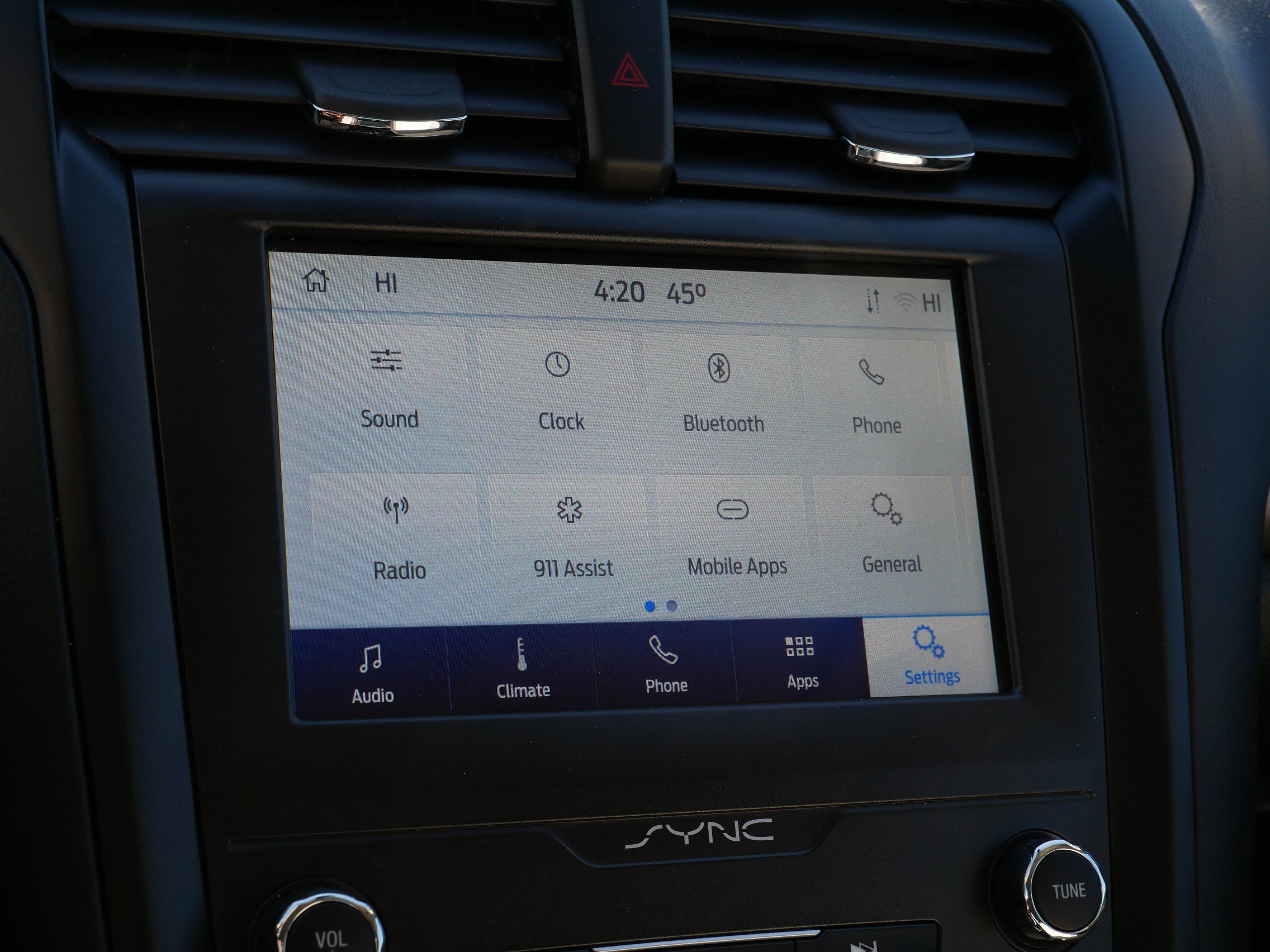 Certified 2020 Ford Fusion SE w/ Equipment Group 151A image 22