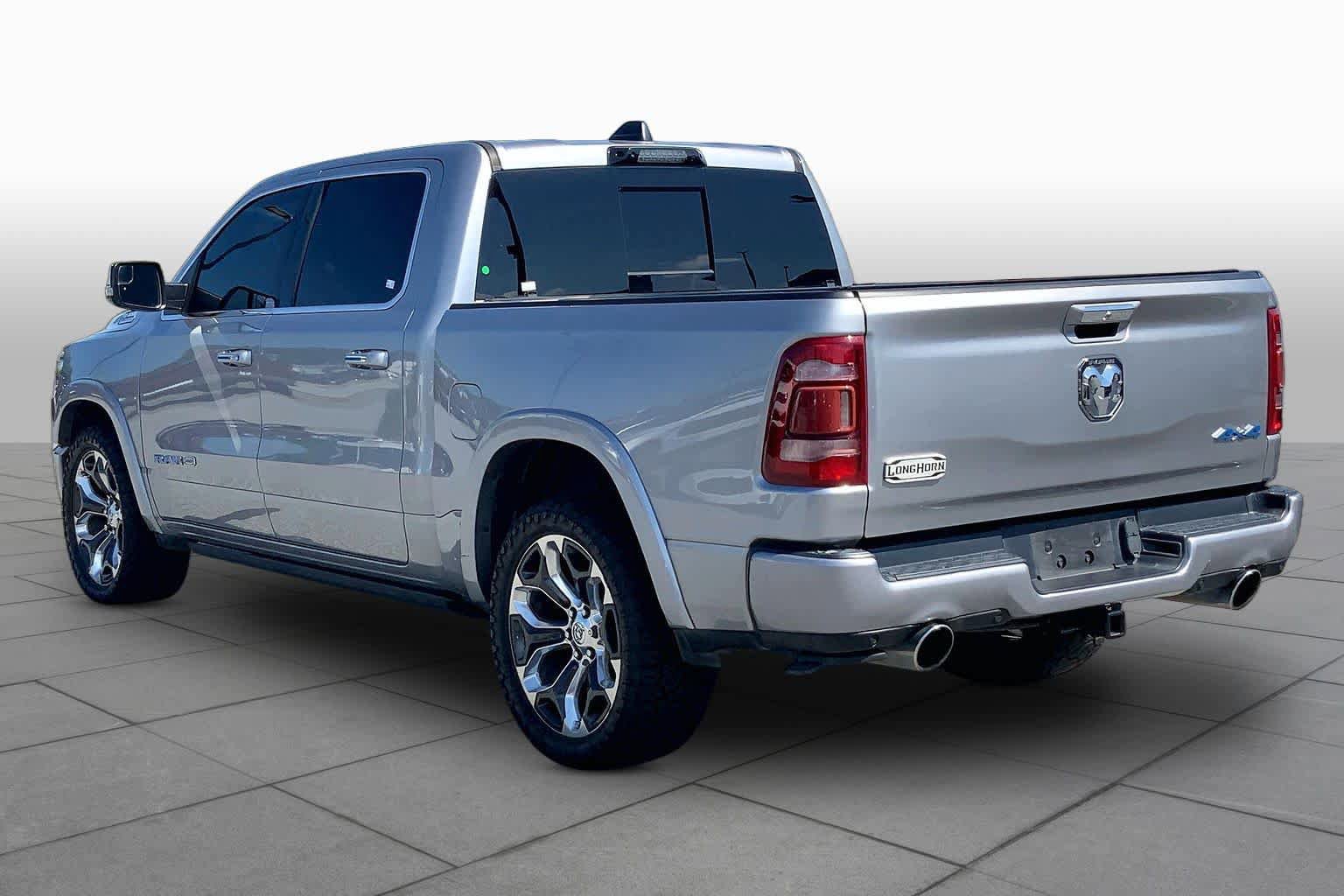 Used 2022 RAM 1500 Limited AWD/4WD image 11