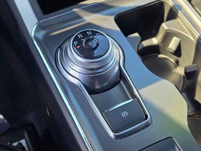 Certified 2024 Ford Edge ST-Line w/ Class II Trailer Tow Package image 32