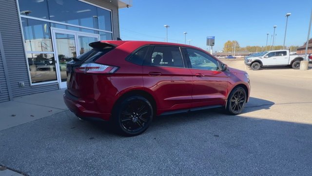 Certified 2021 Ford Edge ST-Line AWD/4WD image 9