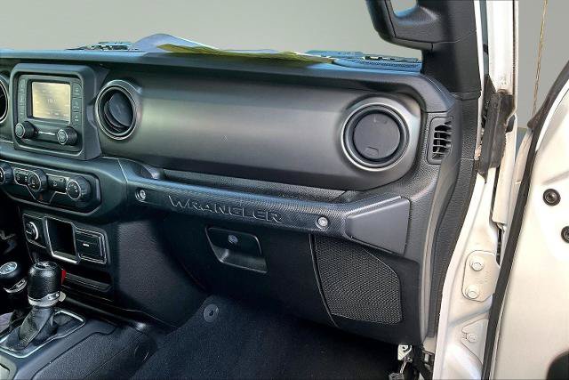 Used 2018 Jeep Wrangler Unlimited Sport AWD/4WD image 16