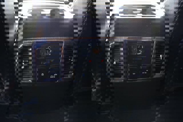 Certified 2021 Ford F350 Limited w/ FX4 Off-Road Package image 27