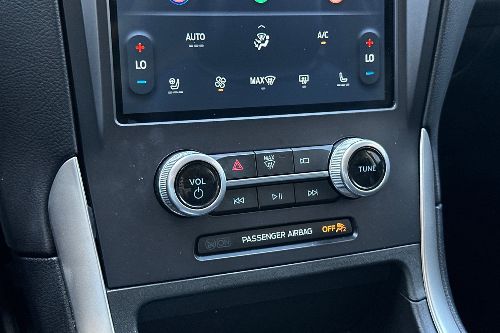 Certified 2023 Ford Edge SEL w/ Convenience Package AWD/4WD image 19