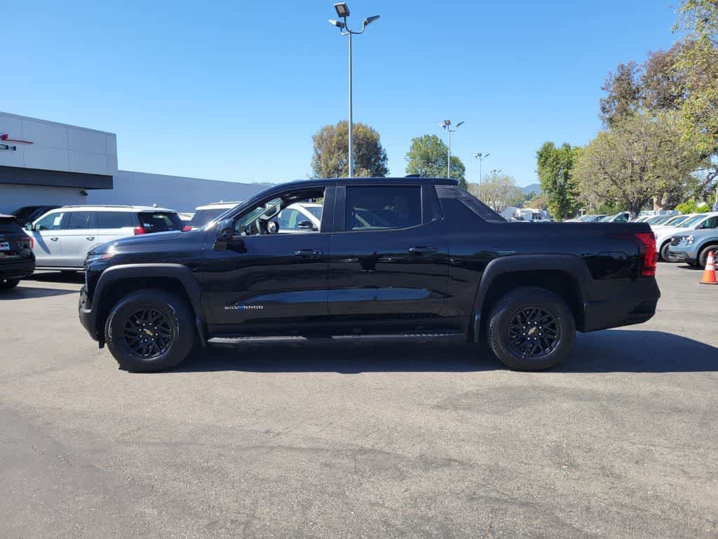 Used 2024 Chevrolet Silverado EV W/T AWD/4WD image 2