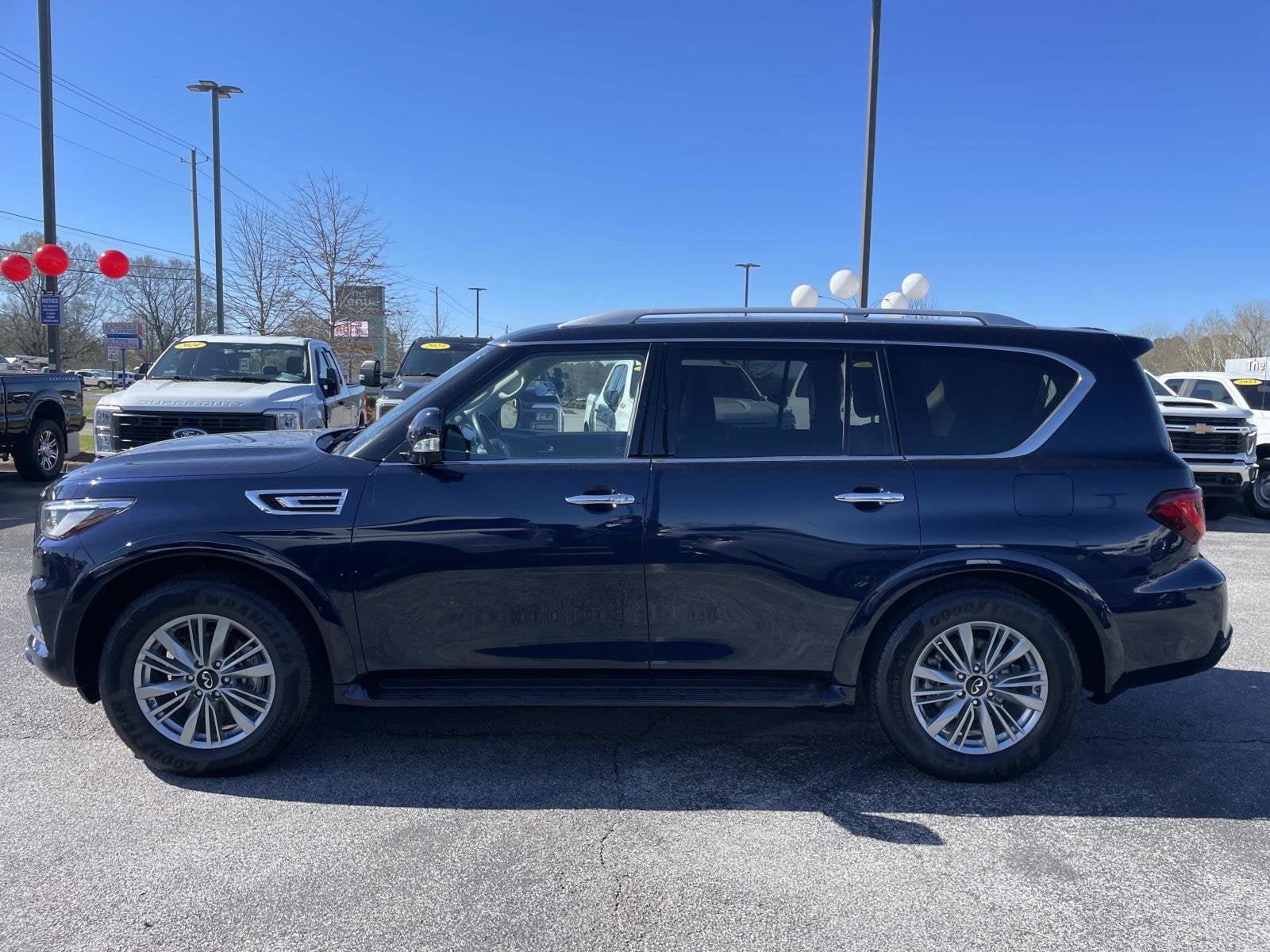 Used 2024 INFINITI QX80 Luxe RWD image 8