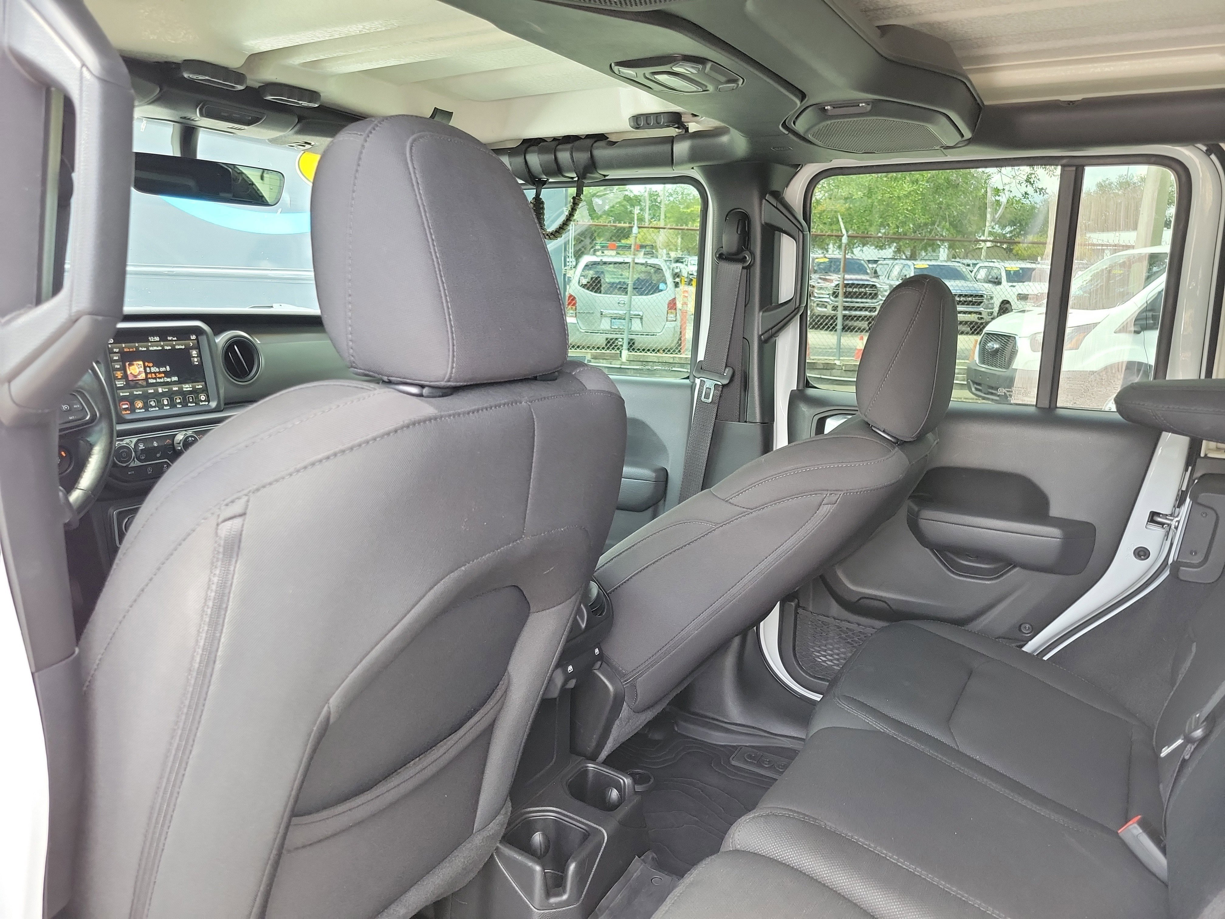 Used 2022 Jeep Wrangler Unlimited Sport image 24