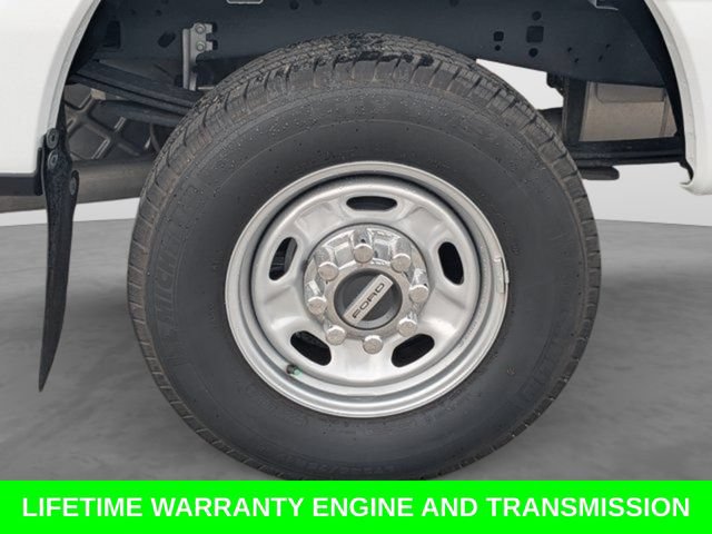 Certified 2024 Ford F250 XL w/ XL Chrome Package AWD/4WD image 15