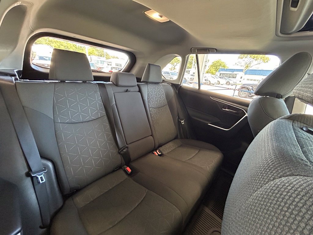 Used 2022 Toyota RAV4 XLE FWD image 31