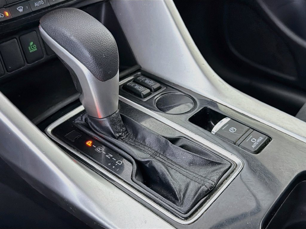 Used 2022 Mitsubishi Eclipse Cross SE FWD image 20