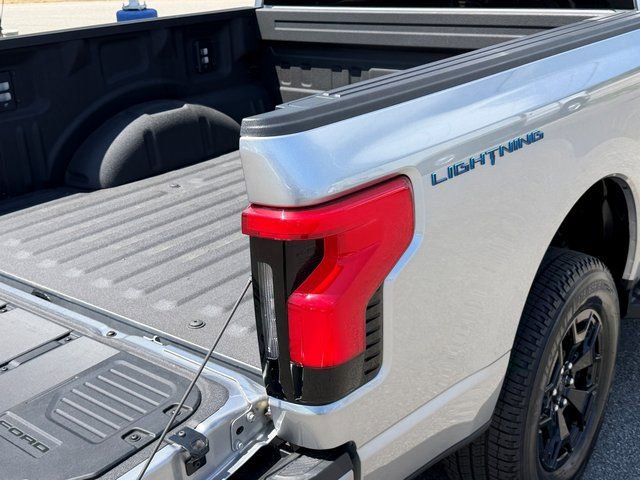 Certified 2025 Ford F150 Lightning XLT AWD/4WD image 21