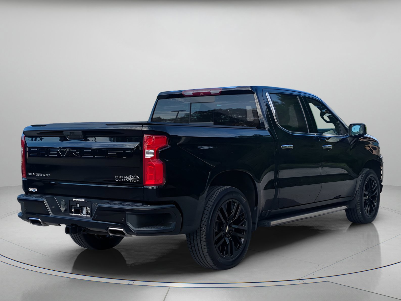 Used 2019 Chevrolet Silverado 1500 High Country w/ Technology Package image 26