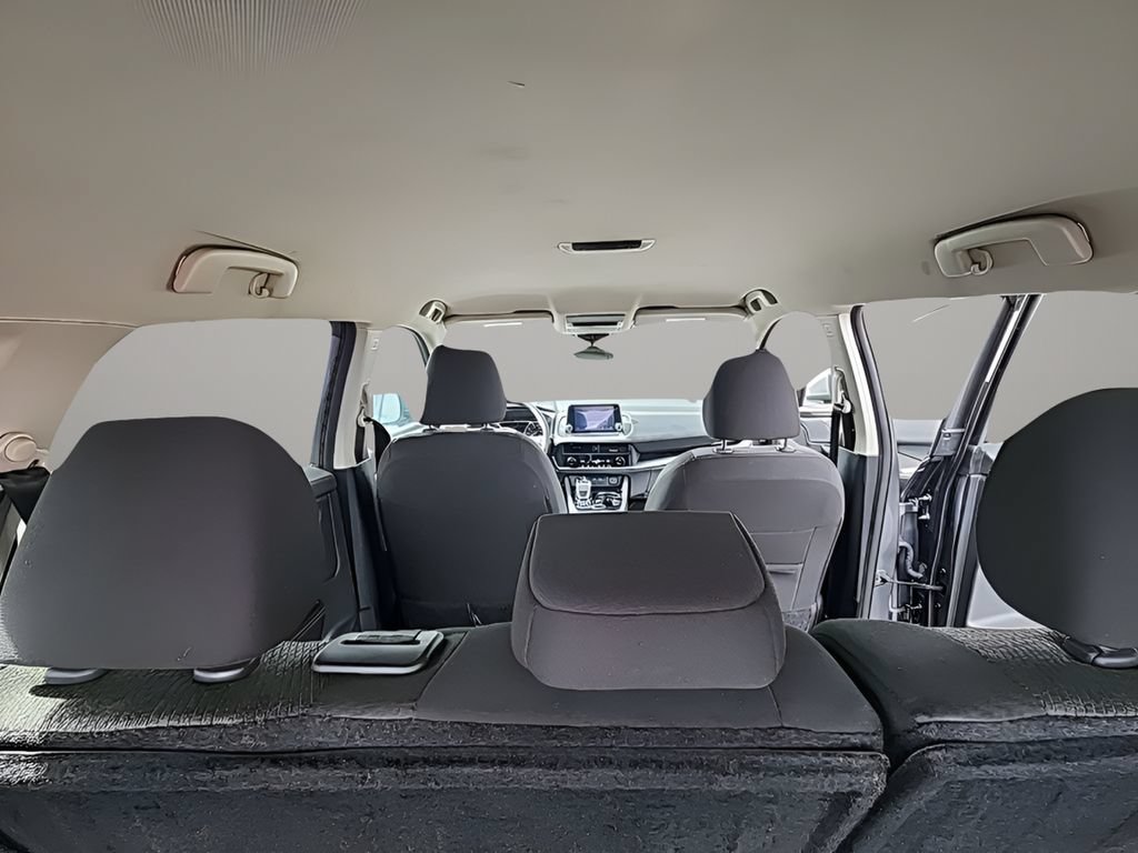 Used 2024 Nissan Rogue SV AWD/4WD image 10